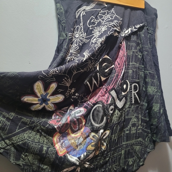 Desigual black skirt w/floral pattern Sz. S - Picture 2 of 7
